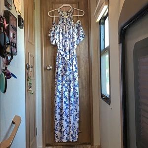 Cold Shoulder Floral Maxi Dress. Eva Longoria.